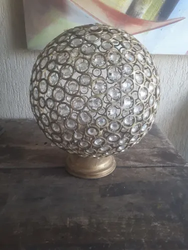 Globo de Ferro com Pedrarias Decorativo Algumas Unidades