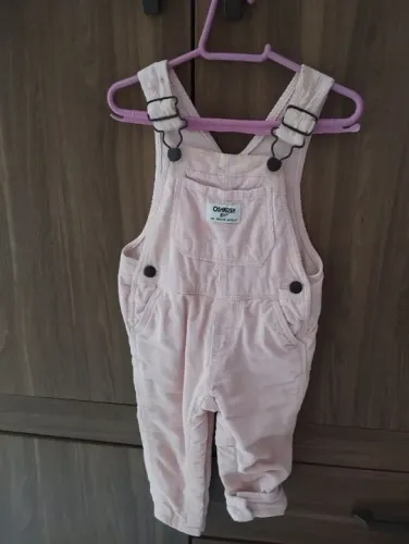 Macacão Bebê OshKosh B'Gosh - Cor de Rosa - Tamanho 12 Meses