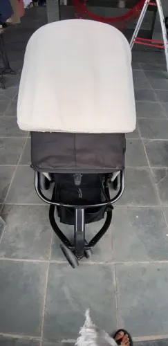 Carrinho e bebê conforto safetymais cadeirinha