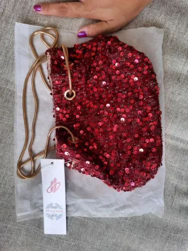 Bolsa vermelha nova, nunca usada!
