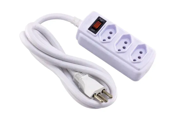 Extensão 03 Tomadas 20A 127/220V, 1,5 metros, cor Branco