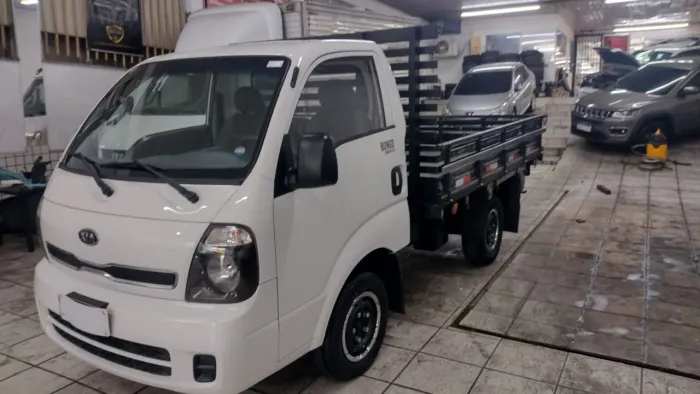 Kia bongo carroceria madeira 2014 diesel