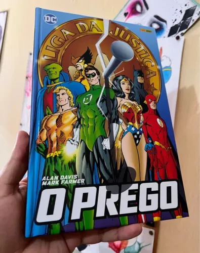 Liga da justiça o prego capa dura, nova.