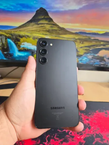 Samsung Galaxy S23 Plus 8/512 gb completo aceito troca passo cartão