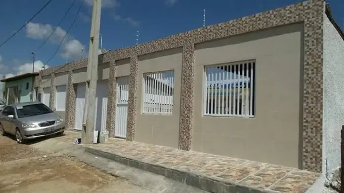 VENDE-SE CASA COM 4/4 NO POVOADO MANGABEIRA - ITABAIANA/SE 