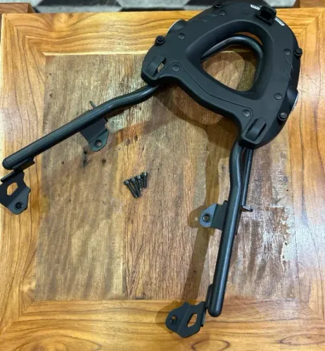 Bagageiro Preto Givi Rack Suporte Bau Bmw C400x + Base M5 Preto