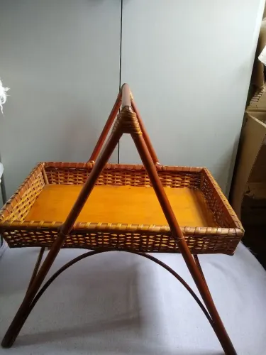 Mesinha  de Vime com Alça - Decoração Rústica
