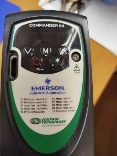 Inversor de Frequência 0.55kW SKA1200055