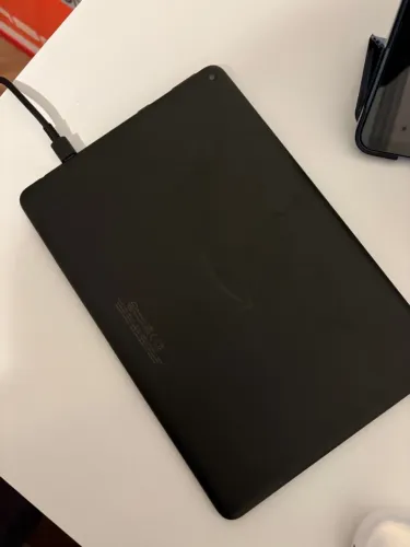 Tablet Amazon Fire HD usado 5 vezes - Excelente estado (estudo, videos, entretenimento)