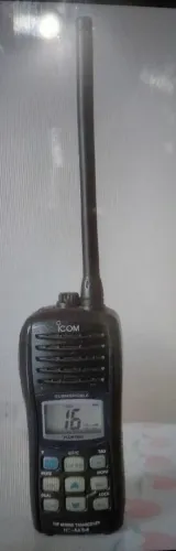 Radio Comunicador Náutico ICOM IC-M34