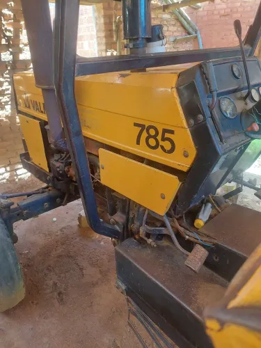 Trator Valmet 785 2010