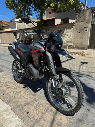 XTZ Lander 250 Connected 2025