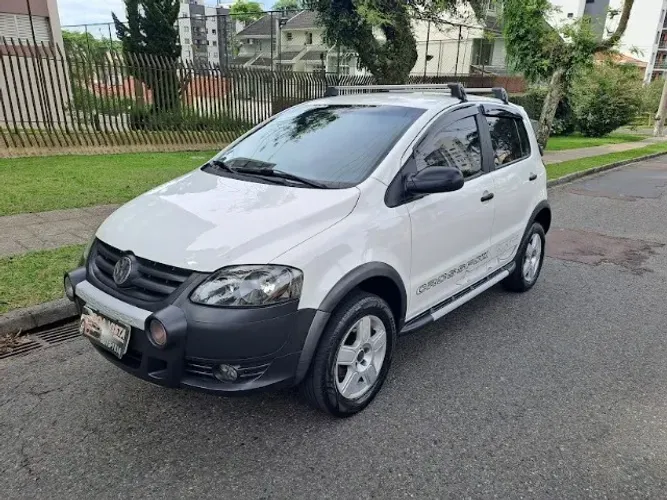 Volkswagen Crossfox 1.6 MI Total Flex 8V 5P 2010