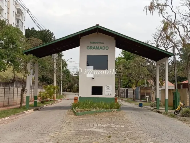 Casa à venda em Cotia, Granja Viana, com 3 quartos, com 240 m², Residencial Gramado