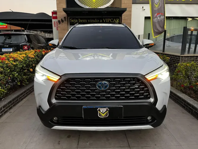 VENDO COROLLA CROSS XRX1.8 AUT HÍBRIDO 2022