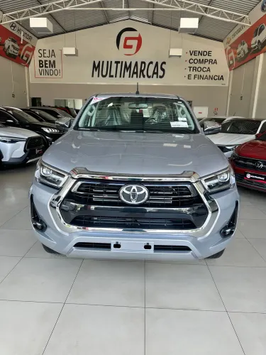 HILUX SRV 2025 0 km 