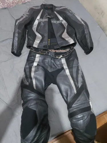 Macacão motociclista de couro