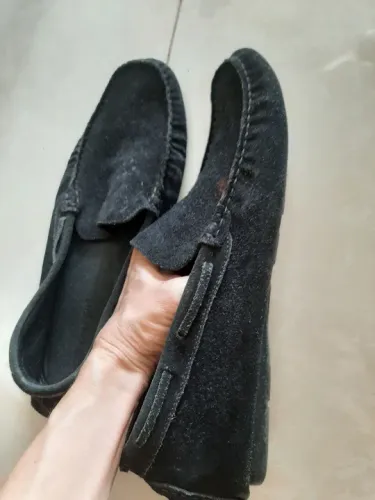 Sapatos de camurça pretos número 40