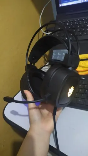 Headset gamer S100 7.1 Canais/USB/microfone/com fio e luz rgb/Cancelamento de Ruído