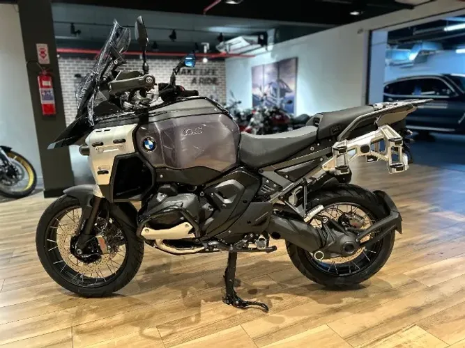 BMW R 1300 GS Triple Black ASA 2026 (Automática)