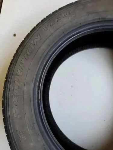  PNEU ARO 17 PIRELLI SCORPION 225/60 R17 103H    etq2594
