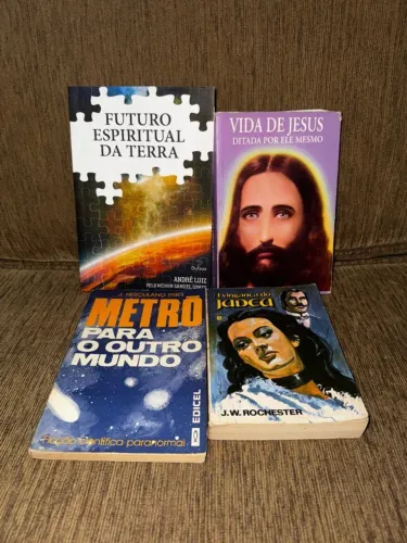 Livros Espiritas André Luiz Jesus e outros Kit Com 4 - Excelente Estado