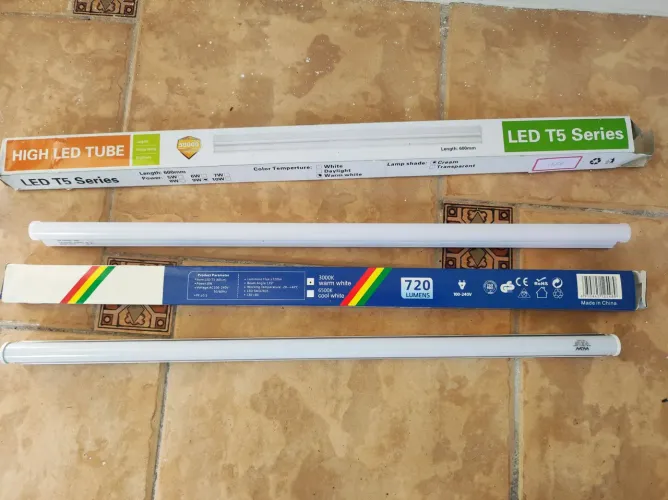 Tubular T5 LED 3000k quente - varias unidades