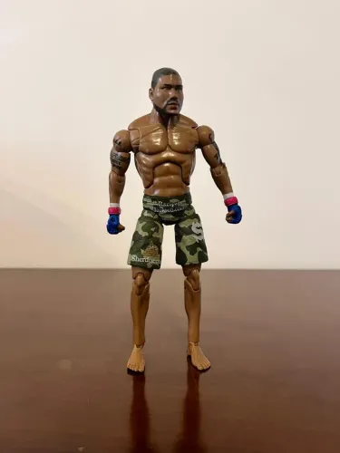 Boneco articulado UFC