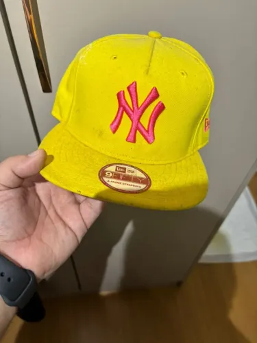 Boné New Era New York Yankees Amarelo