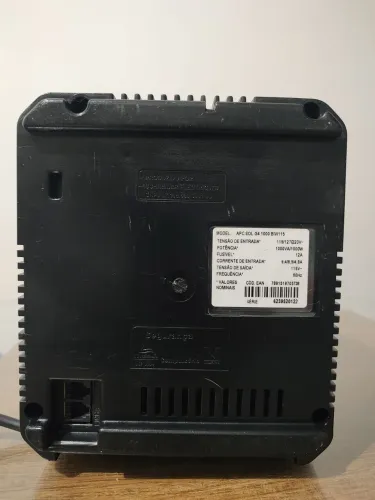 Estabilizador APC SOL G4 1000 BIV/115