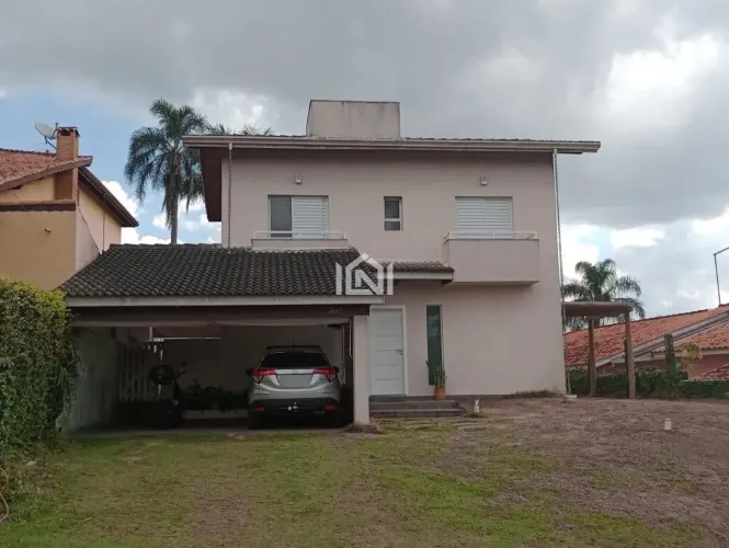 Casa à venda no condomínio Paysage Noble.