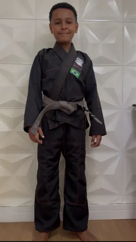 Kimono GORILLA Preto (Novo na Etiqueta)