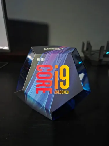 【中古】Intel Core™ i9-9900K Intel 〔中古〕インテル® Core™ i9 プロセッサー -9900K Bulk