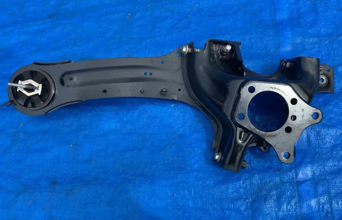 Braço Facão Traseiro Direito Volvo XC60 V40 V60 S60 2013 a 2017  