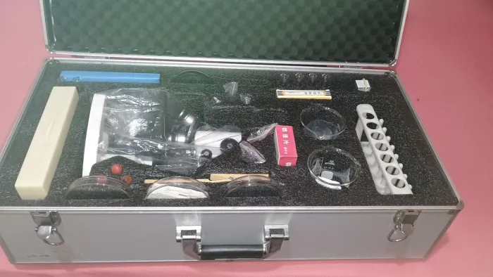 Kit de Microscópio Completo - Laboratório Portátil 