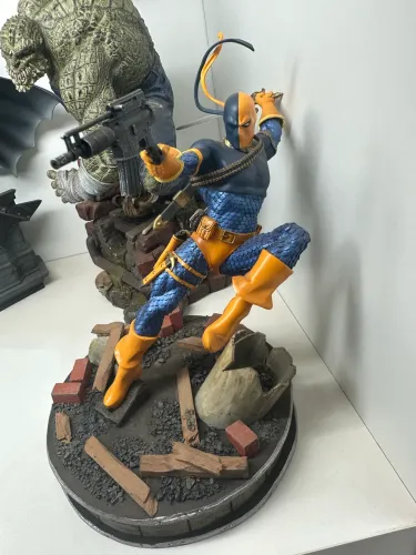 Deathstroke - Exterminador - Iron studios