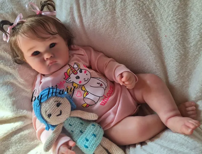 Boneca bebê reborn princesa Charlotte