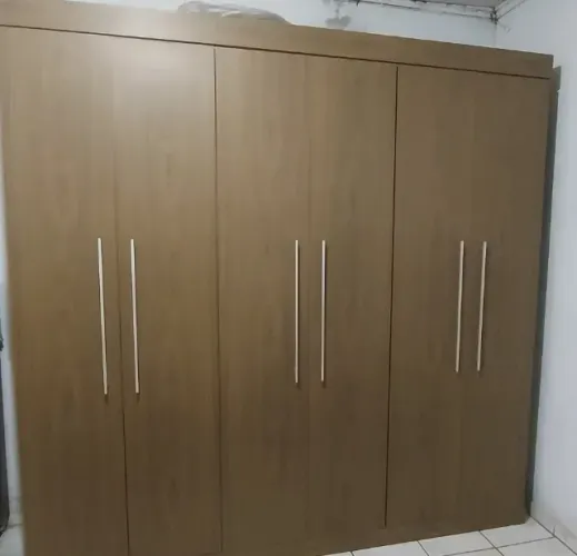 GUARDA ROUPAS