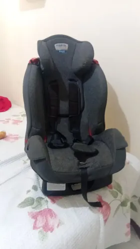 Uma cadeirinha