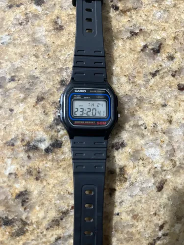 Relógio CASIO 50M