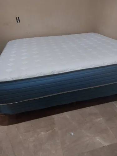 Cama Box super King nova