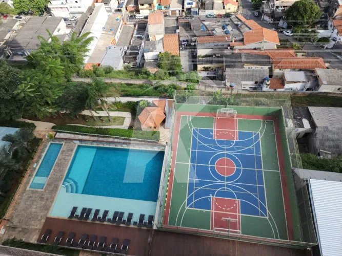 Apartamento com 2 quartos, sala, cozinha, banheiro, 1 vaga de garagem