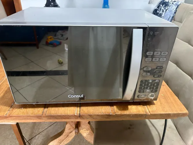 Microondas cônsul
