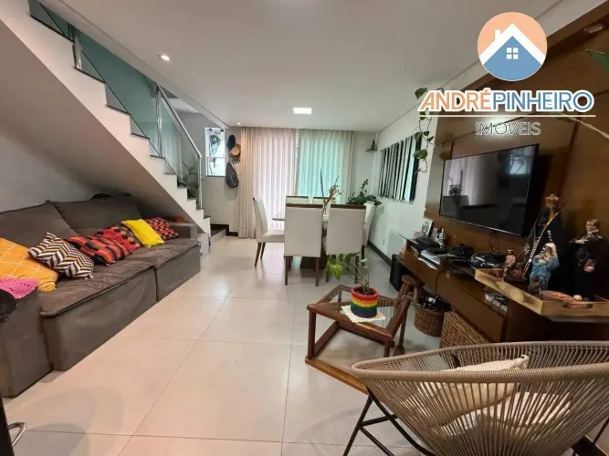 Casa Geminada Individual com 3 Quartos e Suíte no Santa Mônica 2 Vagas - Belo Horizonte/M