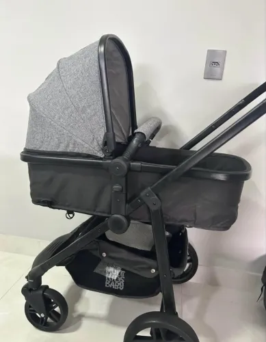 Vendo kit carrinho Moisés e bebê conforto 2 em 1 completo Multikids baby estado de novo