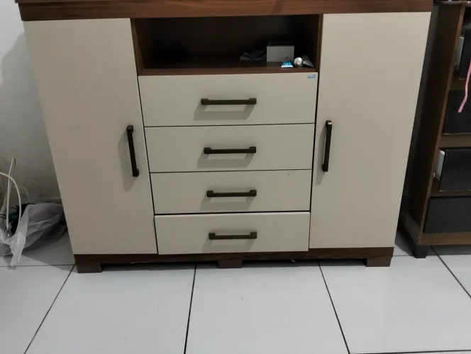 Cômoda pra roupas