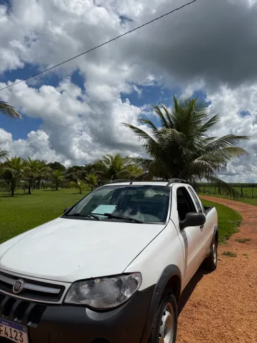 Fiat Uno Mille Celeb. WAY Econ. 1.0 F.flex 4P 2013