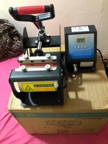 Máquina sublimação canecas 110 volts zero. 