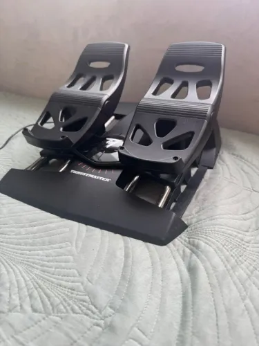 Pedais Thrustmaster T.Flight Rudder Pedals TFRP - PREÇO NEGOCIÁVEL