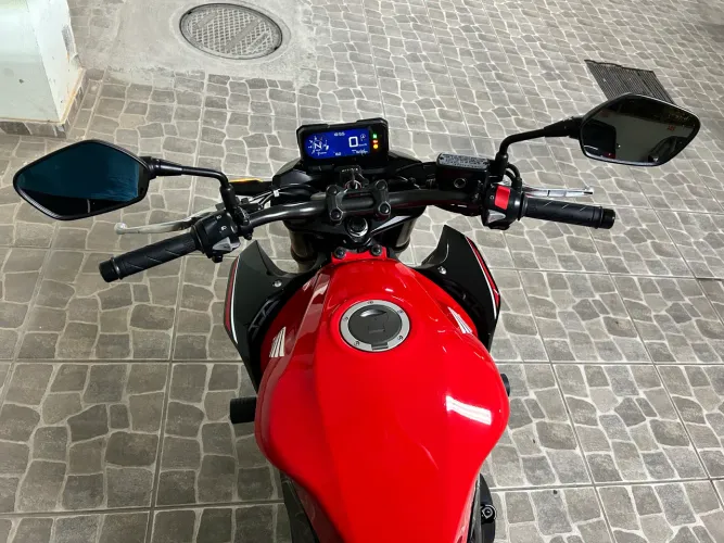 Moto em excelente estado 